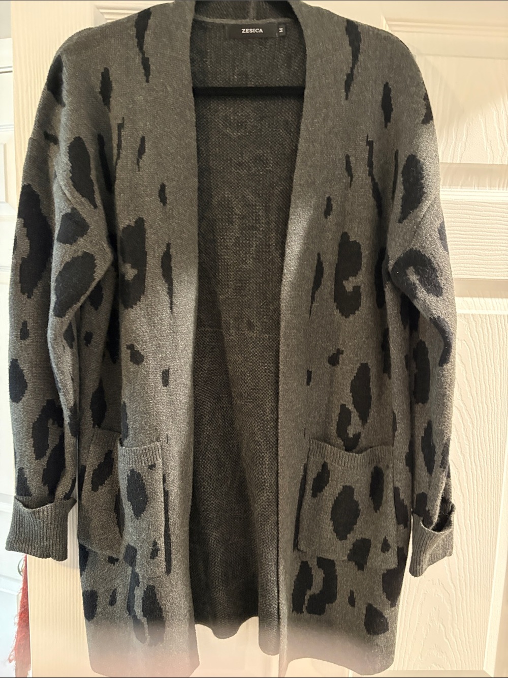 ZESICA Grey Leopard-Print Open Cardigan Sweater NWOT